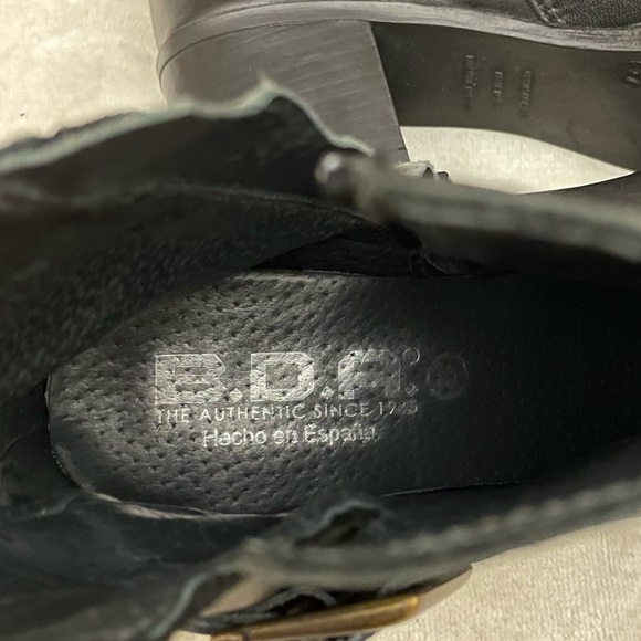 Black leather women ankle boots size 37 European. - Picture 7 of 7